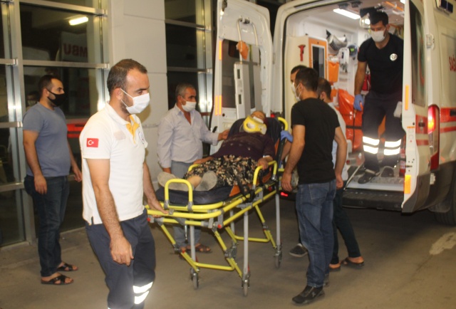 Otomobil şarampole yuvarlandı: 3 yaralı