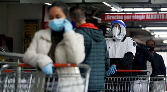 Peru'da Covid-19 nedeniyle ölenlerin sayısı 10 bini geçti Peru'da Covid-19 nedeniyle ölenlerin sayısı 10 bini geçti