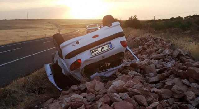 Şanlıurfa'da otomobil devrildi: 6 yaralı Şanlıurfa'da otomobil devrildi: 6 yaralı