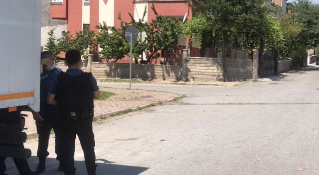 Silahla intihar girişiminde bulunan şahıs polisi harekete geçirdi