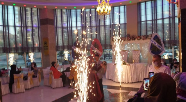 Sosyal mesafeli düğün sezonu başladı