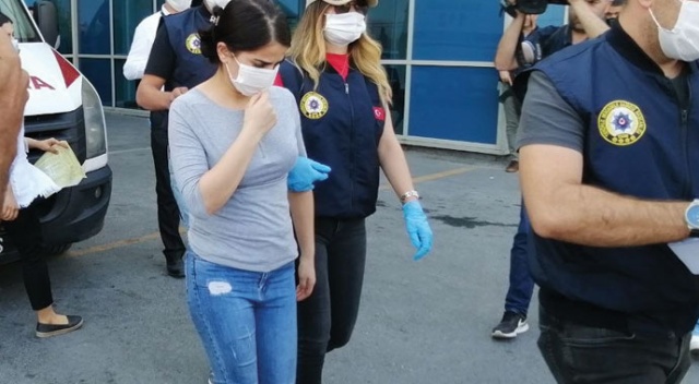 Terörist Salih Müslüm’ün teslim olan yeğeni sağlık kontrolünden geçirildi Terörist Salih Müslüm’ün teslim olan yeğeni sağlık kontrolünden geçirildi