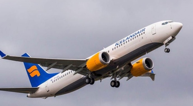 Tüm kabin görevlileri kovuldu! Yolcularla pilotlar ilgilenecek