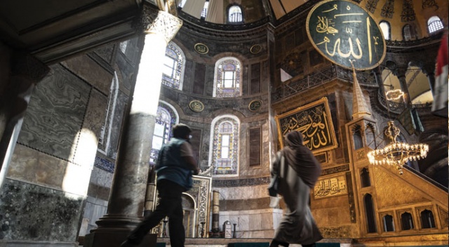 Vali Yerlikaya açıkladı: Cumhurbaşkanı Erdoğan'dan Ayasofya talimatı Vali Yerlikaya açıkladı: Cumhurbaşkanı Erdoğan'dan Ayasofya talimatı