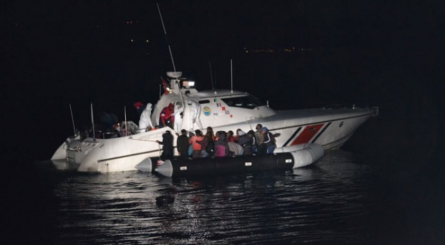 Yunanistan tarafından ölüme terk edilen düzensiz göçmenleri Türk askeri kurtardı Yunanistan tarafından ölüme terk edilen düzensiz göçmenleri Türk askeri kurtardı