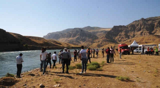 Yurt dışından bayram tatili için geldi, Dicle Nehri’nde akıntıda kayboldu Yurt dışından bayram tatili için geldi, Dicle Nehri’nde akıntıda kayboldu