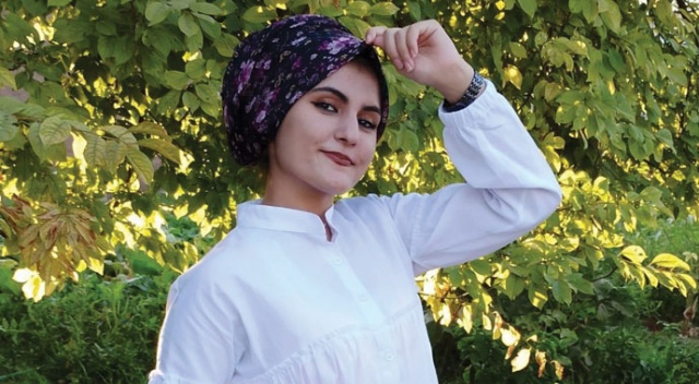 'Amcamlara gideceğim' dedi ve bir daha haber alınamadı... 19 yaşındaki Gamze her yerde aranıyor 'Amcamlara gideceğim' dedi ve bir daha haber alınamadı... 19 yaşındaki Gamze her yerde aranıyor