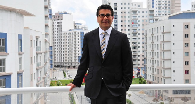 'Çinlilere yapılan satışlarda acente ve eksperlerin aldığı yüksek komisyon konut sektörüne darbe vuruyor' 'Çinlilere yapılan satışlarda acente ve eksperlerin aldığı yüksek komisyon konut sektörüne darbe vuruyor'