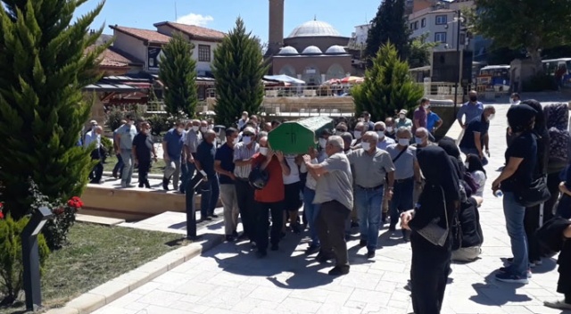 14 gün sonra dünya evine gireceklerdi, son yolculuklarına uğurlandılar 14 gün sonra dünya evine gireceklerdi, son yolculuklarına uğurlandılar