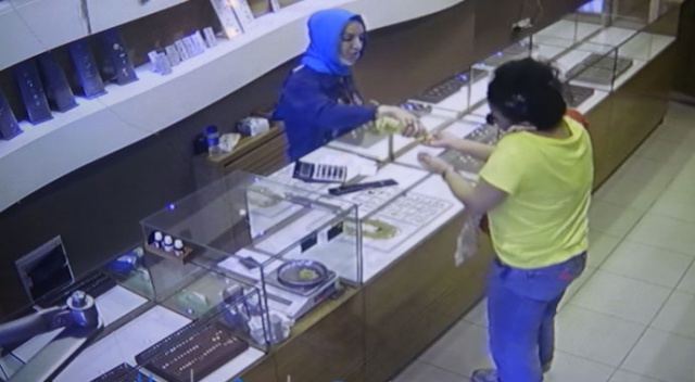 15 bin liralık sahte altın kolye dolandırıcılığı 15 bin liralık sahte altın kolye dolandırıcılığı