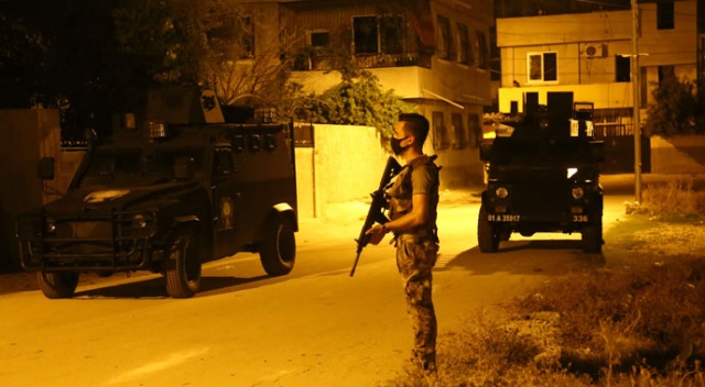 Adana'da bir eve ses bombası atıldı Adana'da bir eve ses bombası atıldı