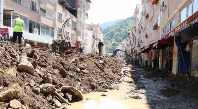 Bakan Selçuk: Giresun'da selden etkilenen vatandaşlar için 2,5 milyon TL kaynak aktaracağız