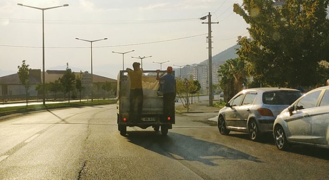 Çocukların tehlikeli yolculuğu Çocukların tehlikeli yolculuğu