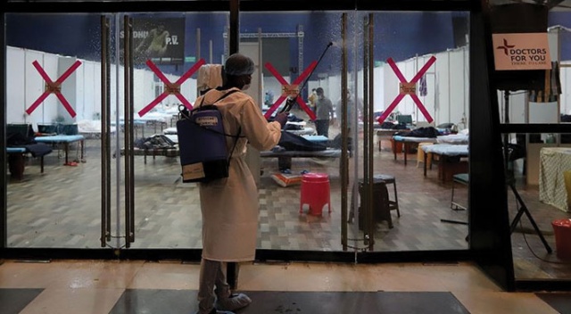 Covid-19'dan Hindistan'da 944, Brezilya'da 709, Meksika'da 635 kişi daha öldü