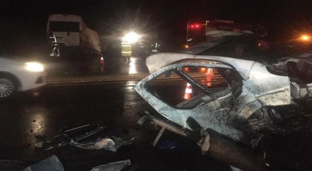 Denizli’de zincirleme trafik kazası: 2 ölü, 3 yaralı Denizli’de zincirleme trafik kazası: 2 ölü, 3 yaralı