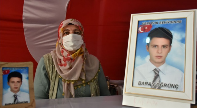 Evlat nöbetindeki anne: PKK ve HDP birbirinin aynı Evlat nöbetindeki anne: PKK ve HDP birbirinin aynı