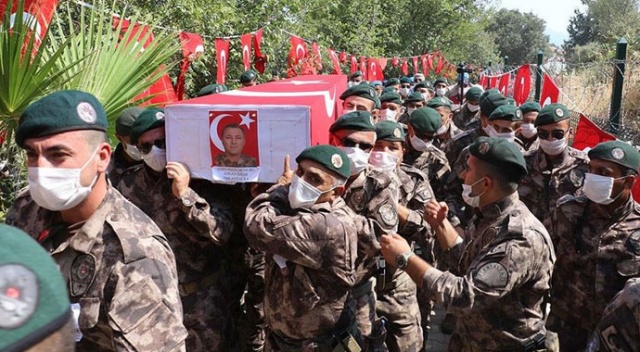 Hakkari&#039;de şehit olan özel harekat polisi Adnan Kısar son yolculuğuna uğurlandı