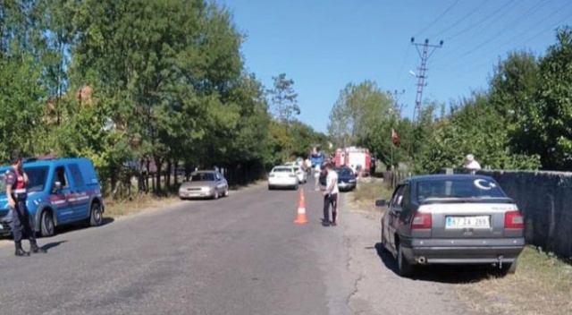 Hatalı sollama yaptı, taklalar attı: 2 yaralı Hatalı sollama yaptı, taklalar attı: 2 yaralı