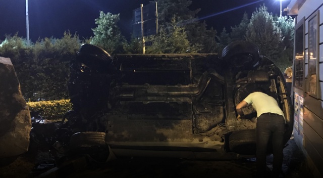Kartal sahil yolunda feci kaza: 2 yaralı