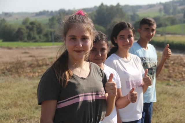 Koyun otlatıp, tarlada çalışan çocuklar fen lisesini kazandı Koyun otlatıp, tarlada çalışan çocuklar fen lisesini kazandı