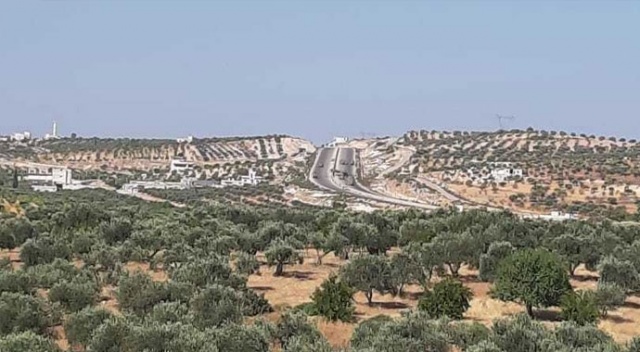 M4 karayolunda Rus araçlarının geçişi sırasında saldırı