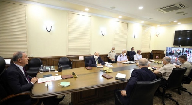 Milli Savunma Bakanı Akar ve yönetim kademesi bir araya geldi