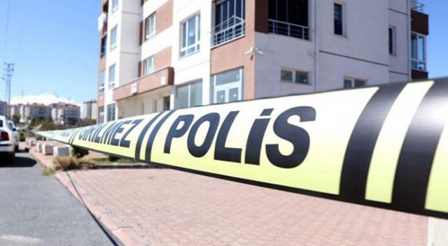 Osmaniye'de 40 daireli site Covid-19 nedeniyle karantinaya alındı Osmaniye'de 40 daireli site Covid-19 nedeniyle karantinaya alındı