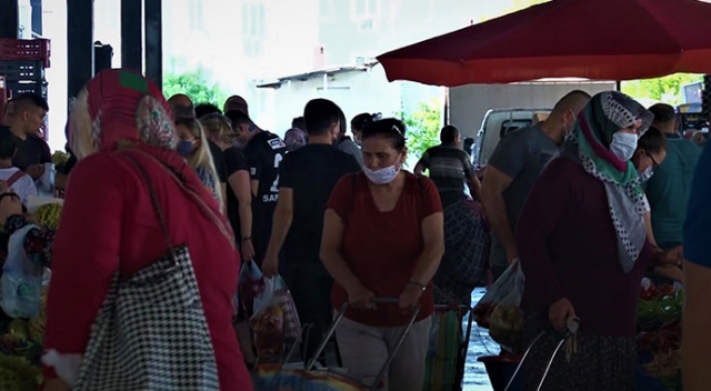 Semt pazarlarında ürküten görüntü Semt pazarlarında ürküten görüntü
