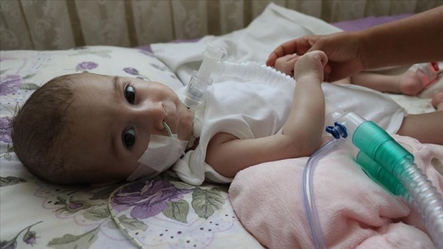 SMA hastası Umut Kayra&#039;nın ailesinin ilaç mutluluğu