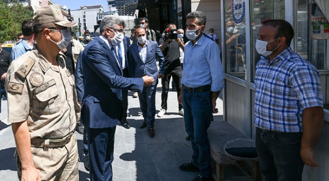 Van Valisi Bilmez: Yoğun bakım servisimizde ciddi bir artış var Van Valisi Bilmez: Yoğun bakım servisimizde ciddi bir artış var