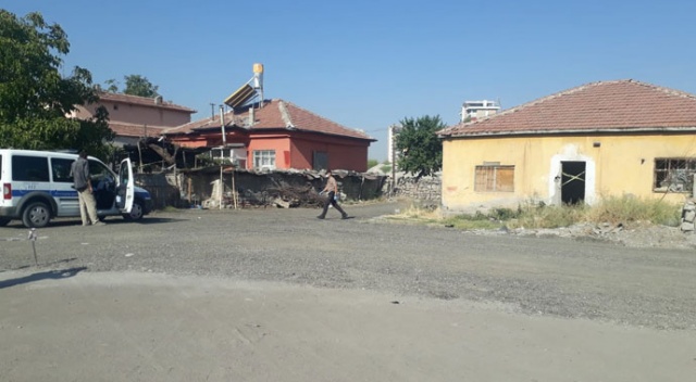 'Kötüyüm bana yardım edin' dediği evin bahçesinde öldü 'Kötüyüm bana yardım edin' dediği evin bahçesinde öldü