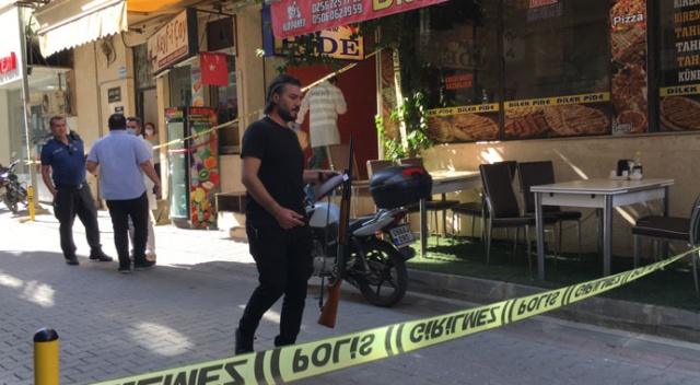 Aydın'da esnaf kavgasında silahlar konuştu: 1 yaralı Aydın'da esnaf kavgasında silahlar konuştu: 1 yaralı