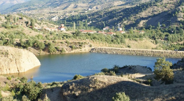 Balık tutarken gölete düşen genç boğuldu Balık tutarken gölete düşen genç boğuldu