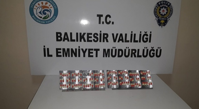 Balıkesir'de polisten uyuşturucu operasyonu Balıkesir'de polisten uyuşturucu operasyonu