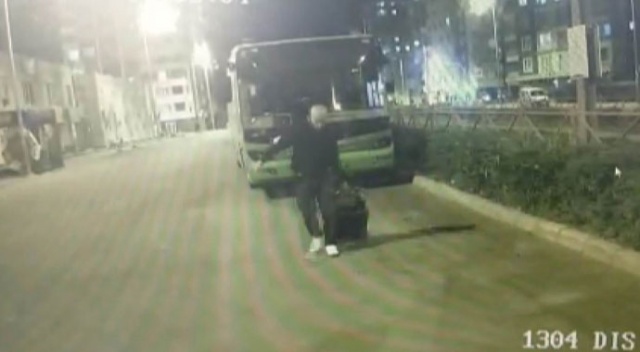 Çaldığı altınları bavulla götürdü, satamadan yakalandı