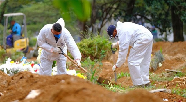 Covid-19'dan ölenlerin sayısı dünya genelinde 900 bini geçti