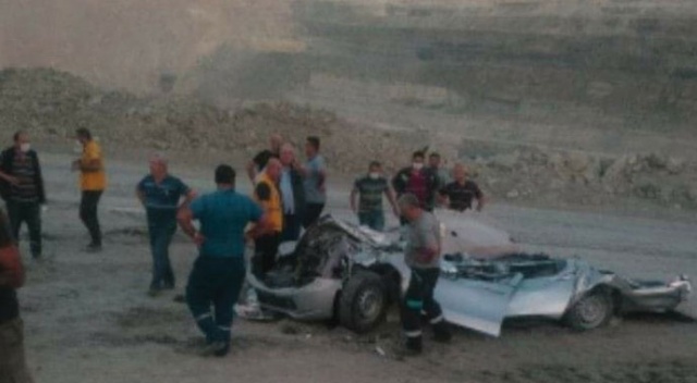 Dev kamyon pikabı kağıt gibi ezdi: 1 ölü