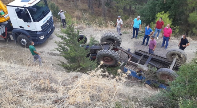 Devrilen traktörün altında kalan sürücü hayatını kaybetti!