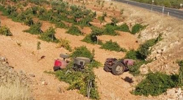 Devrilen traktörün altında kalan sürücü hayatını kaybetti