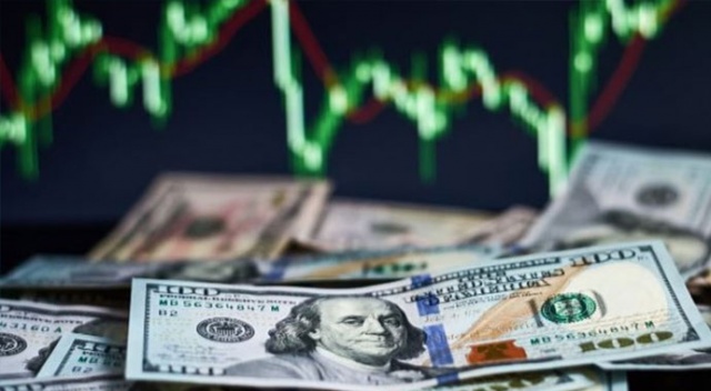 Dolar 7,45 TL'yi gördü