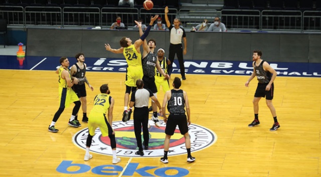 Fenerbahçe Beko, Beşiktaş’ı hazırlık maçında mağlup etti Fenerbahçe Beko, Beşiktaş’ı hazırlık maçında mağlup etti