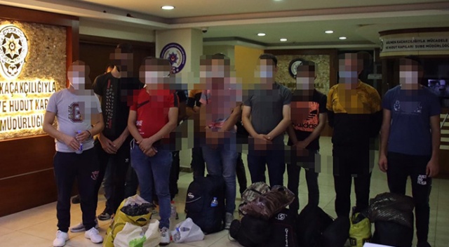 Göçmen kaçakçılığı çetesine operasyon: 22 gözaltı
