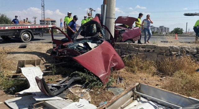 Hurdaya dönen otomobilin sürücüsü hayatını kaybetti