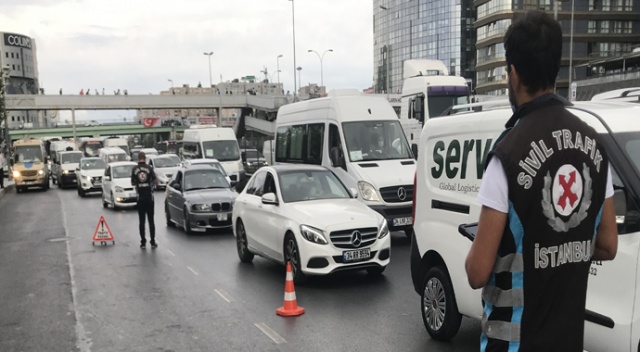 İstanbul Yeditepe Huzur Uygulamasında toplamda 129 bin TL para cezası kesildi İstanbul Yeditepe Huzur Uygulamasında toplamda 129 bin TL para cezası kesildi
