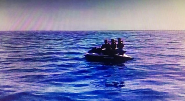 Jet skiyle kaçarken yakalanan 3 FETÖ şüphelisinden 'gezintiye çıktık' savunması Jet skiyle kaçarken yakalanan 3 FETÖ şüphelisinden 'gezintiye çıktık' savunması