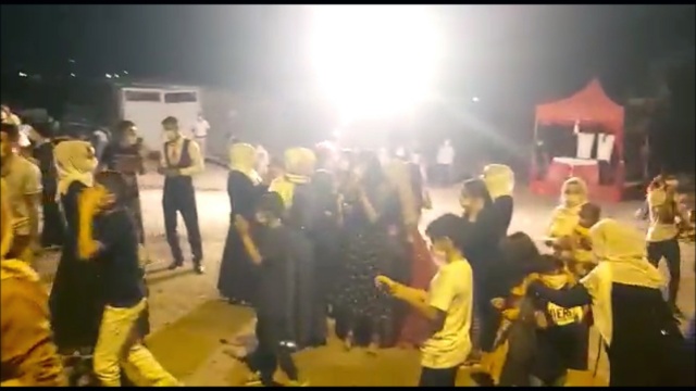 Kına gecesine katılan 28 kişiye 31 bin 536 lira sosyal mesafe cezası Kına gecesine katılan 28 kişiye 31 bin 536 lira sosyal mesafe cezası