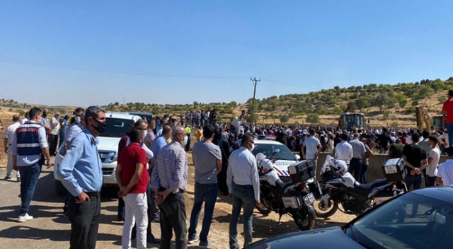 Mardin’deki kazada hayatını kaybeden vatandaşlar son yolculuğuna uğurlandı Mardin’deki kazada hayatını kaybeden vatandaşlar son yolculuğuna uğurlandı