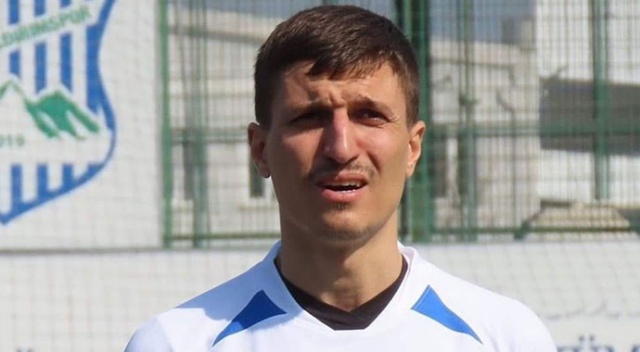 Oğlunu öldüren futbolcunun davasında adli tıptan 'boğulma' raporu Oğlunu öldüren futbolcunun davasında adli tıptan 'boğulma' raporu