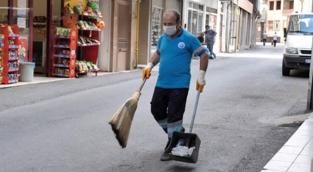 Temizlik işçisinin çağrısı sosyal medyada ilgi gördü