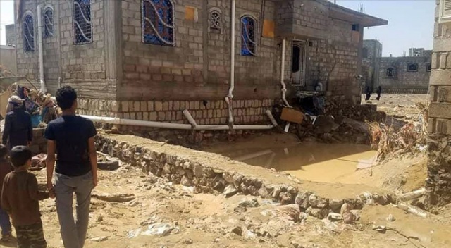 Yemen'deki savaş ve salgın, yeni eğitim-öğretim yılı sevincine gölge düşürüyor